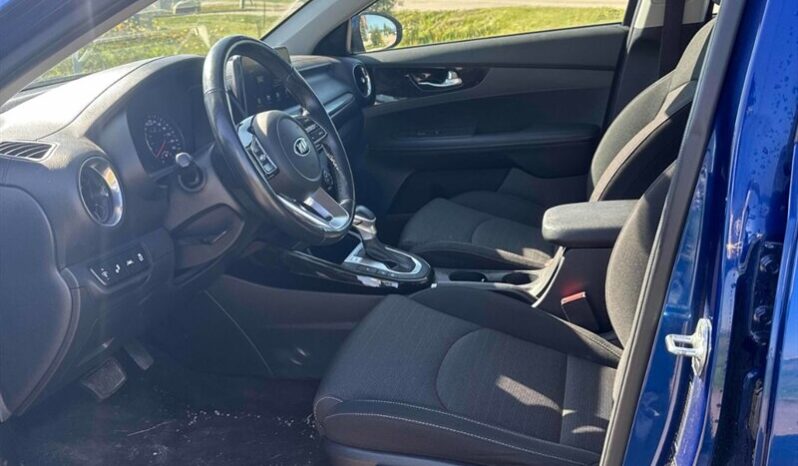 
								2021 Kia Forte EX full									