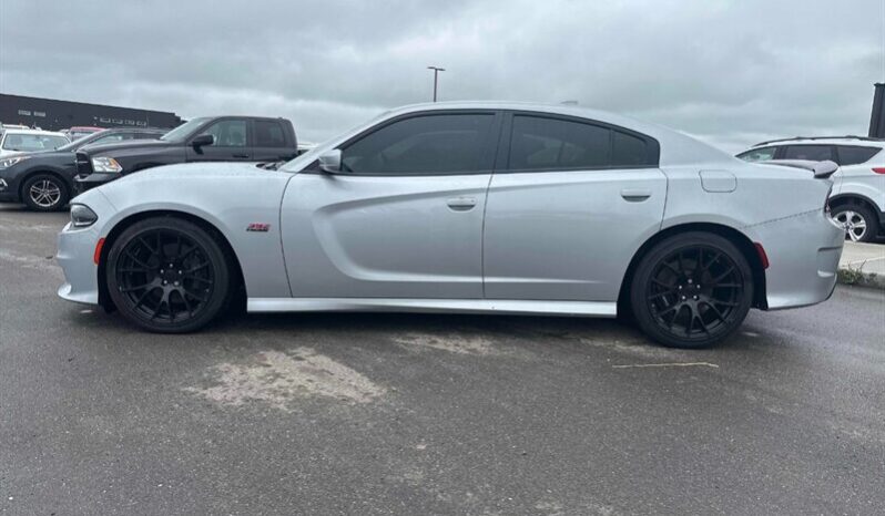 
								2022 Dodge Charger Scat Pack full									