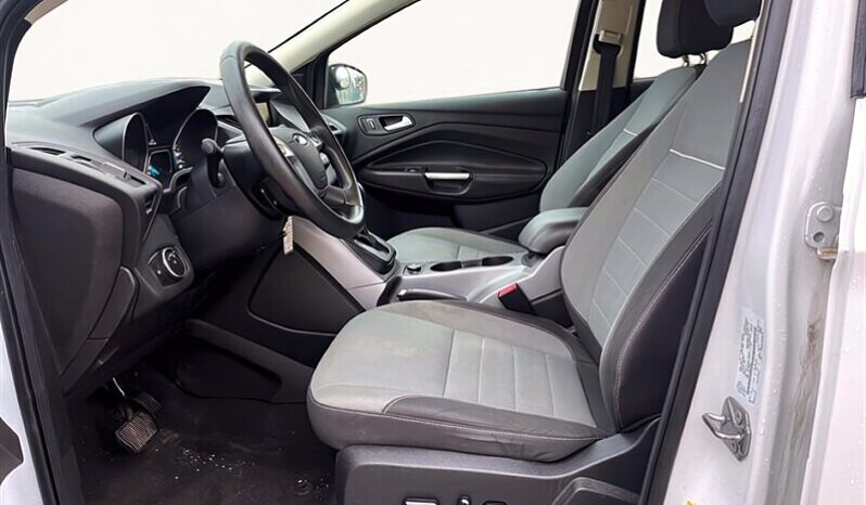 
								2015 Ford Escape SE full									