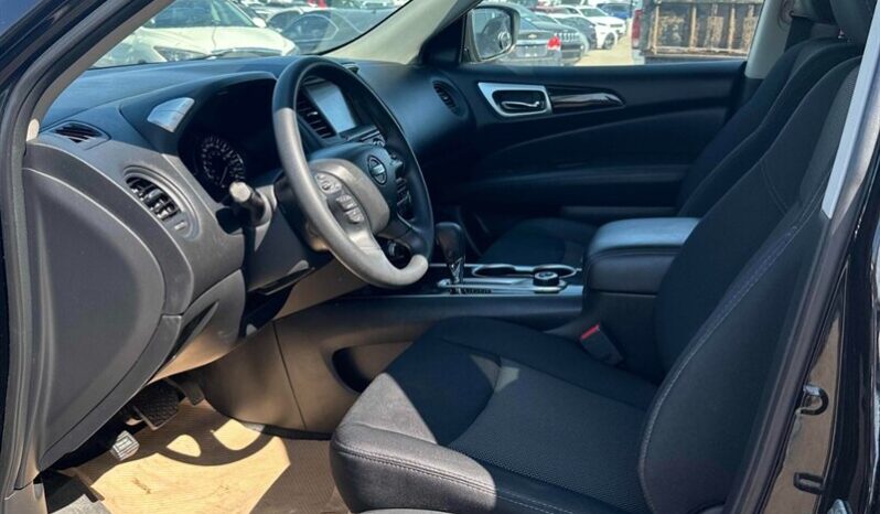 
								2018 Nissan Pathfinder S full									