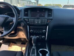 
										2018 Nissan Pathfinder S full									