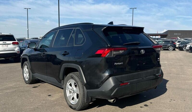 
								2019 Toyota RAV4 LE full									
