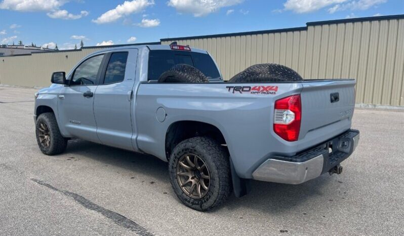 
								2021 Toyota Tundra TRD Pro Off Road full									