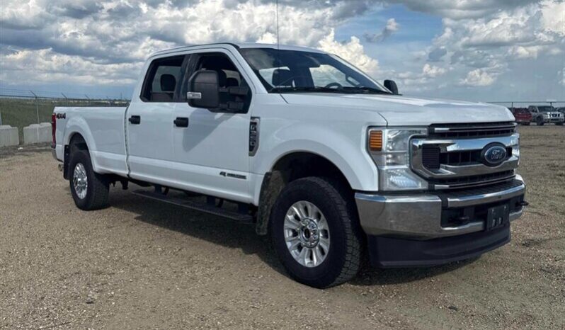 
								2020 Ford F-350 Super Duty XLT full									