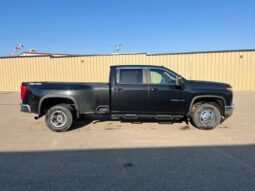 
										2021 Chevrolet Silverado 3500 LT2 Dually Diesel full									