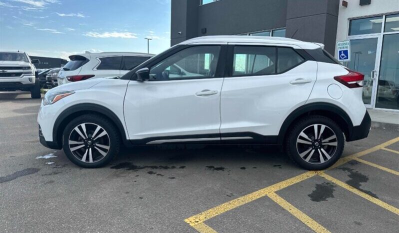 
								2019 Nissan Kicks SR full									
