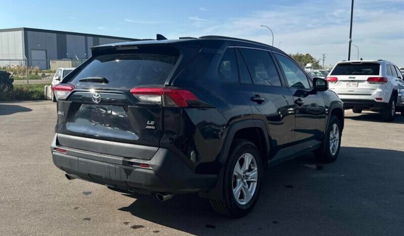 
								2019 Toyota RAV4 LE full									
