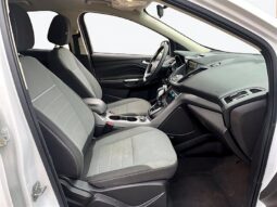 
										2015 Ford Escape SE full									