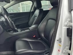 
										2018 Jaguar XE 25t Premium full									
