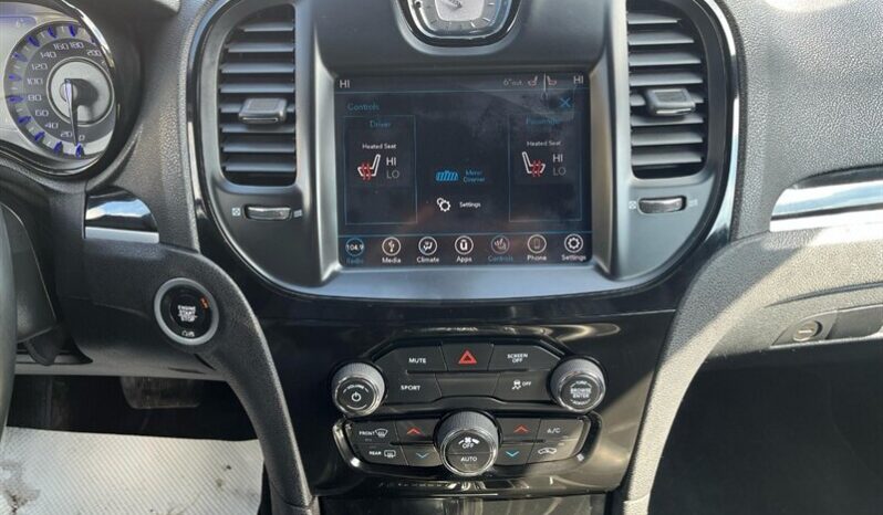 
								2018 Chrysler 300 Series S full									
