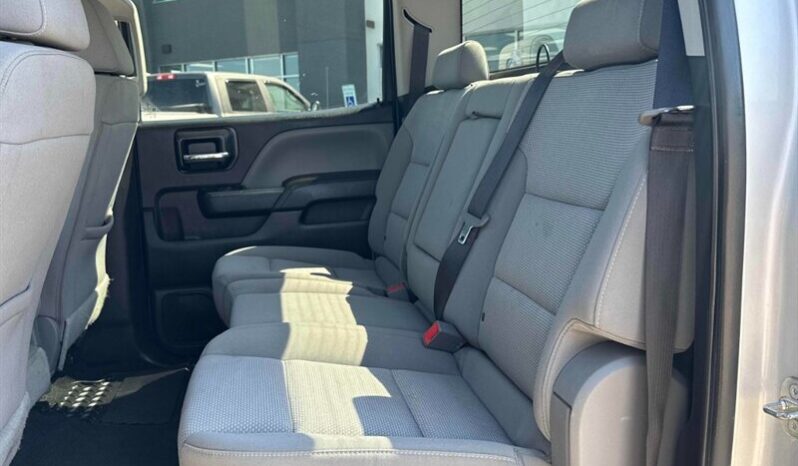 
								2018 Chevrolet Silverado 1500 Custom full									