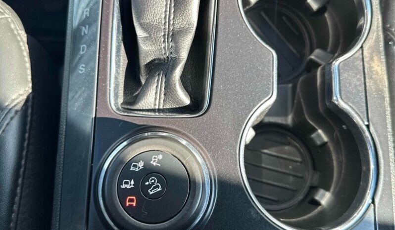 
								2019 Ford Explorer XLT full									