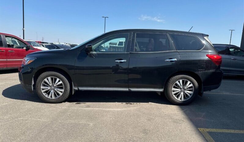 
								2018 Nissan Pathfinder S full									