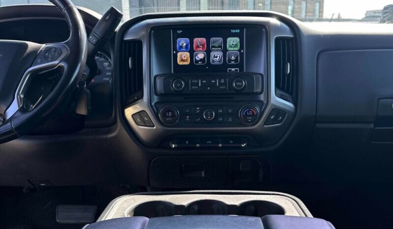 
								2018 Chevrolet Silverado 1500 LT full									