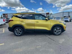 
										2022 Kia Seltos LX full									