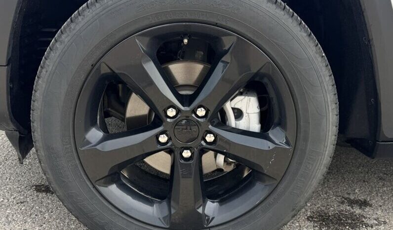 
								2023 Jeep Grand Cherokee Limited Black Pack full									