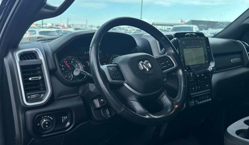 
								2020 RAM 3500 Big Horn Night Edition Dually Diesel full									
