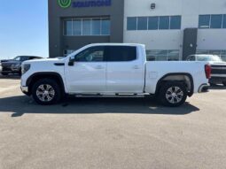 
										2022 GMC Sierra 1500 SLE full									