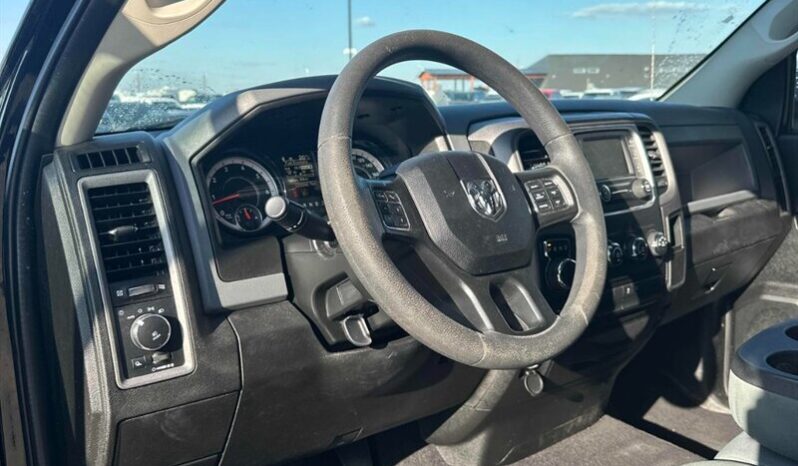
								2019 RAM 1500 Classic ST full									