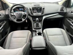 
										2015 Ford Escape SE full									