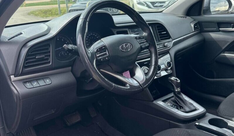 
								2020 Hyundai Elantra Preferred full									