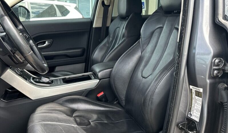 
								2015 Land Rover Range Rover Evoque Pure Plus full									