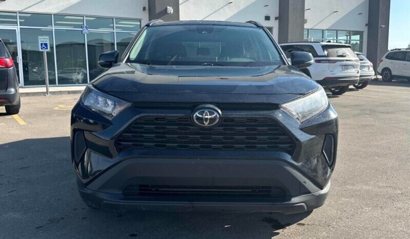 
								2019 Toyota RAV4 LE full									