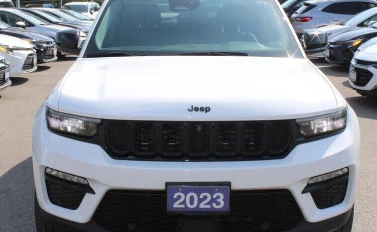 
								2023 Jeep Grand Cherokee Limited Black Pack full									