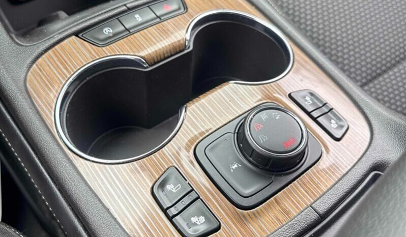 
								2023 GMC Acadia SLE full									