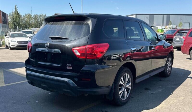 
								2018 Nissan Pathfinder S full									