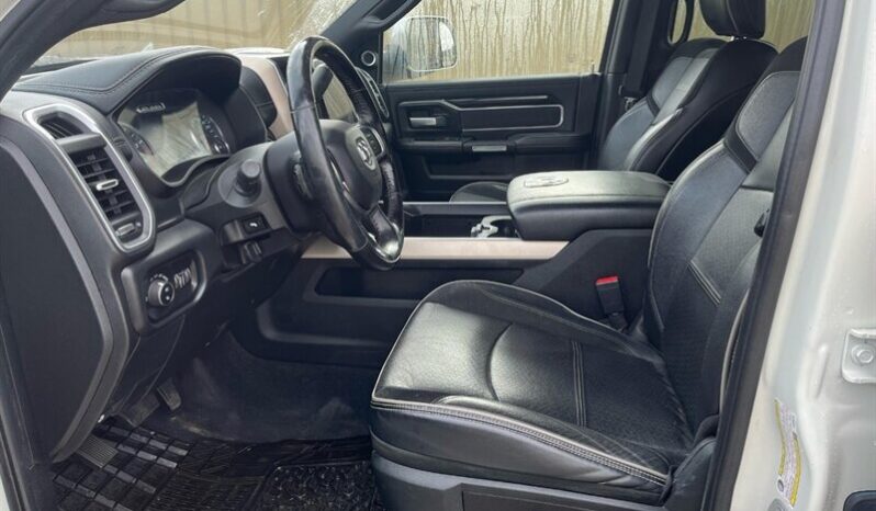 
								2019 RAM 2500 Laramie full									