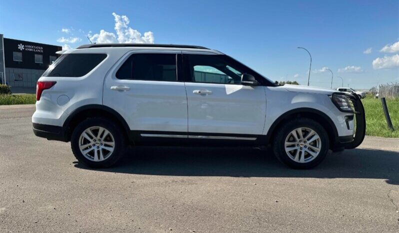 
								2019 Ford Explorer XLT full									