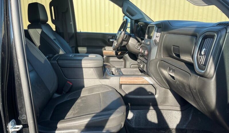
								2021 Chevrolet Silverado 3500 LT2 Dually Diesel full									