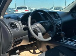 
										2018 Nissan Pathfinder S full									