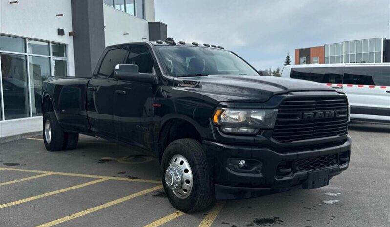 
								2020 RAM 3500 Big Horn Night Edition Dually Diesel full									