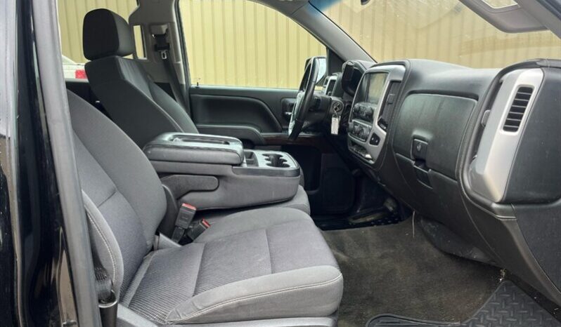 
								2018 GMC Sierra 1500 SLE full									