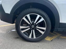 
										2019 Nissan Kicks SR full									