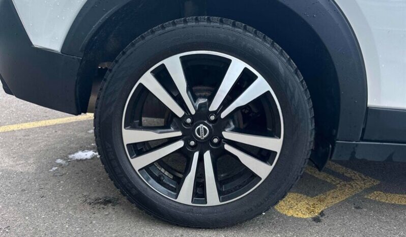 
								2019 Nissan Kicks SR full									