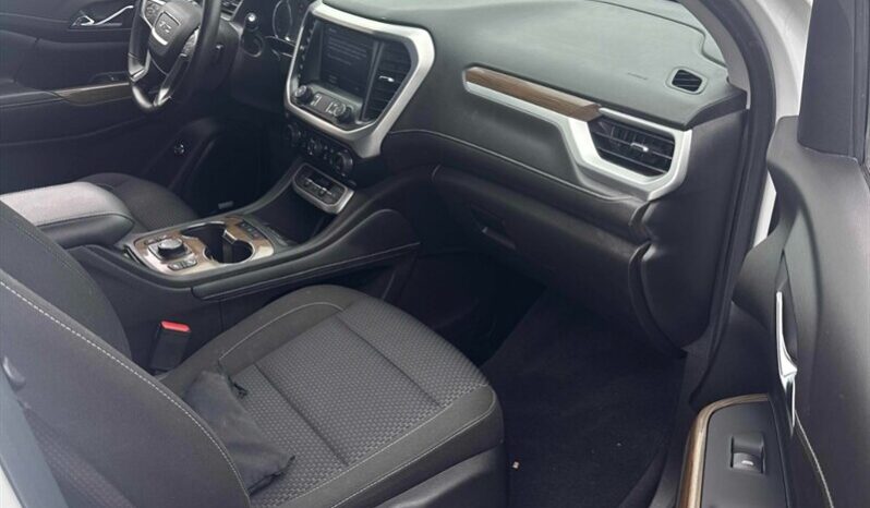 
								2023 GMC Acadia SLE full									