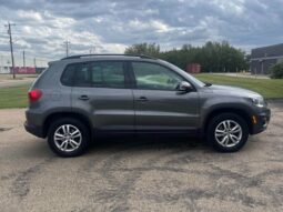 
										2014 Volkswagen Tiguan Trendline 4Motion full									