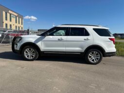 
										2019 Ford Explorer XLT full									