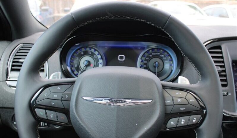 
								2023 Chrysler 300 Series S full									