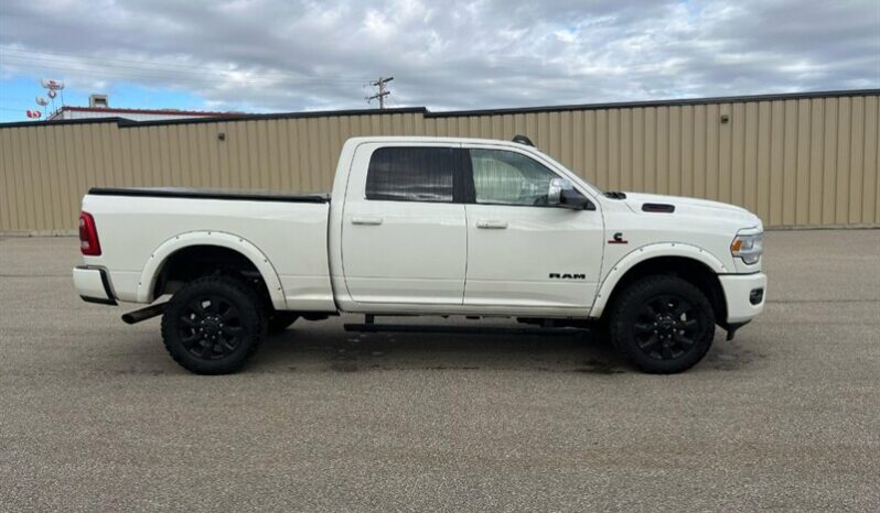 
								2019 RAM 2500 Laramie full									