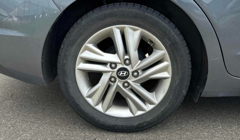 
								2020 Hyundai Elantra Preferred full									