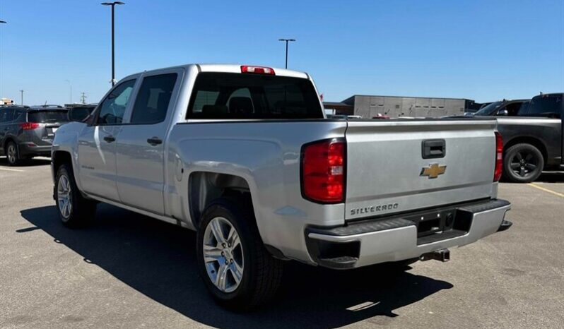 
								2018 Chevrolet Silverado 1500 Custom full									