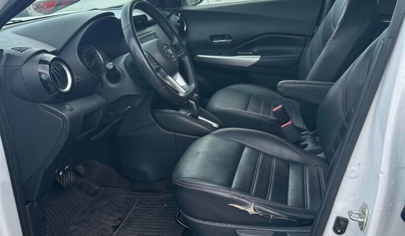 
								2019 Nissan Kicks SR full									