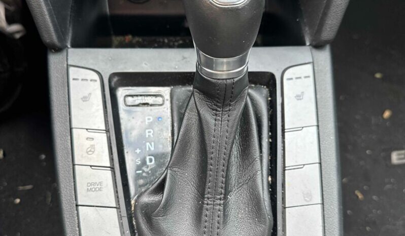
								2020 Hyundai Elantra Preferred full									