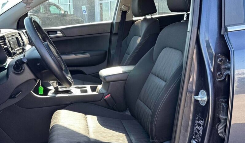 
								2019 Kia Sportage LX full									