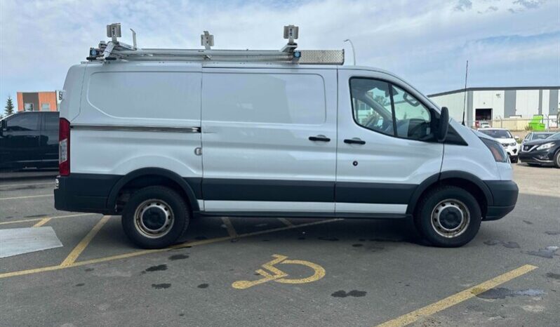 
								2016 Ford Transit 250 Cargo Van full									