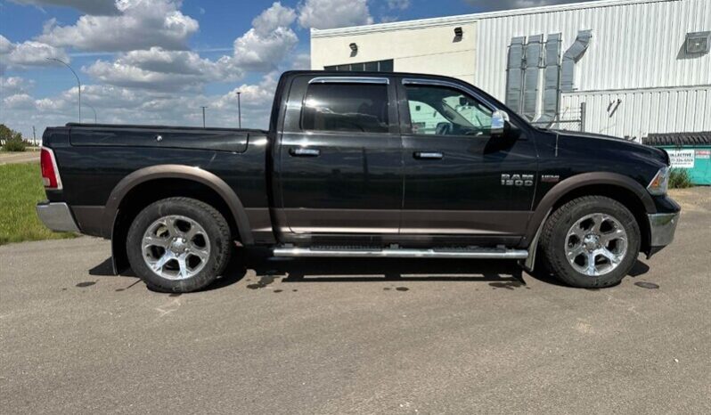 
								2018 RAM 1500 Laramie full									